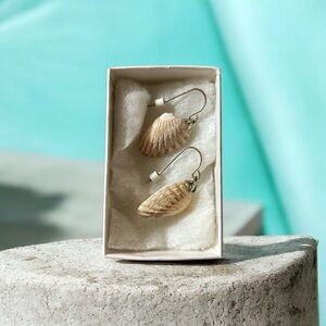 Seashell Dangle Earrings 1.5” Each